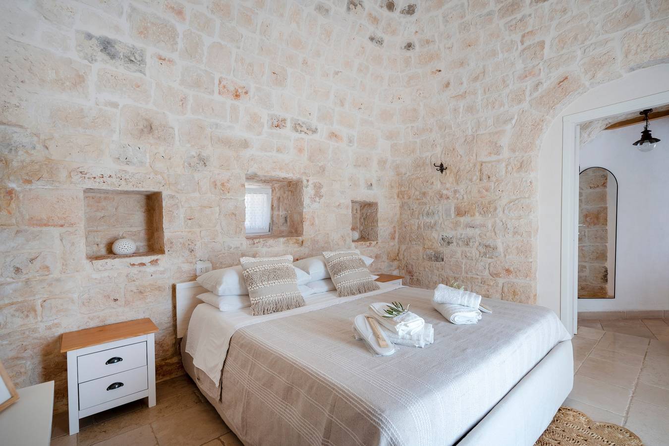 'Il Trullo di Grace' con Giardino Privato, Wi-Fi e Aria Condizionata in Castellana Grotte, Provincia di Bari