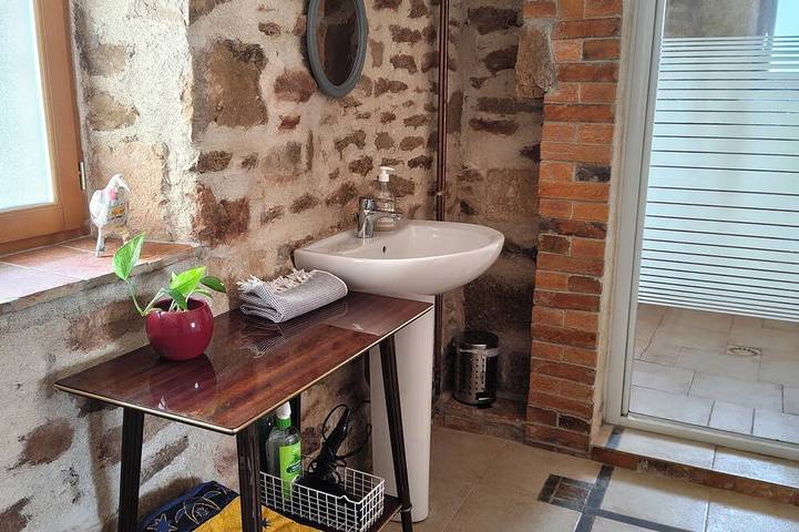 Gîte pour 3 personnes, animaux acceptés dans Thoste - 4