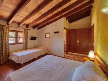 Habitación in Sineu, Interior de Mallorca Habitación in Sineu, Interior de Mallorca für 3