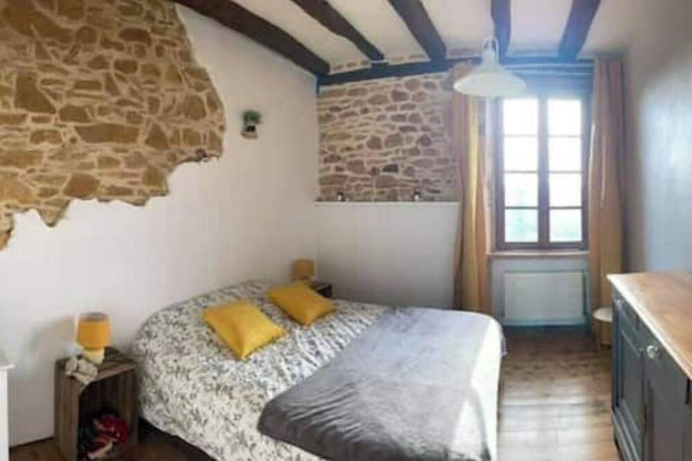 Holiday Home / Black Périgord / Pool in Saint-Julien-de-Lampon, Quercy