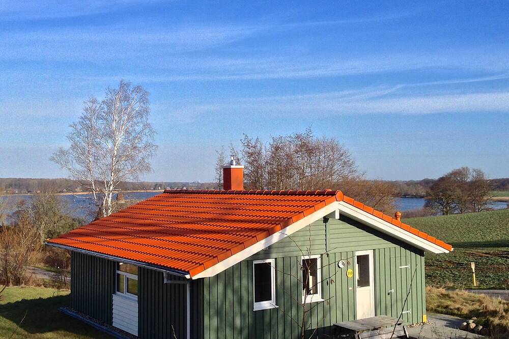 Gemütliches Ferienhaus am Hang mit Schleiblick | Wlan | Kaminofen | Sauna in Schlei, Kosel