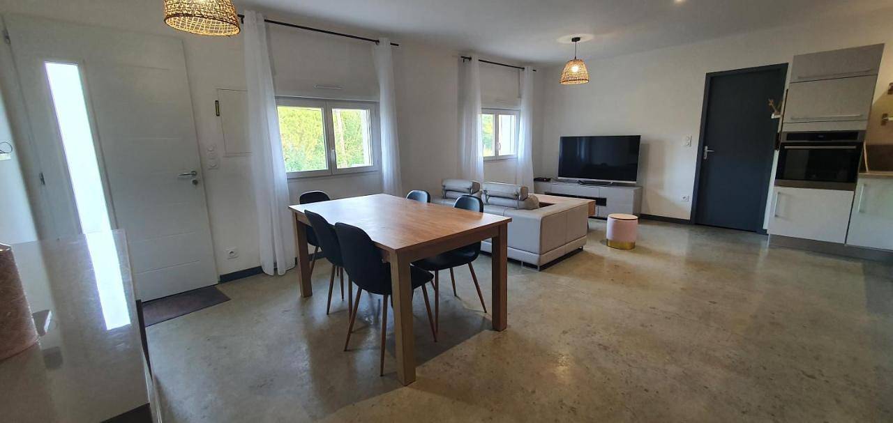 Appartement entier, Appartement 2 chambres in Le Born, Haute-Garonne