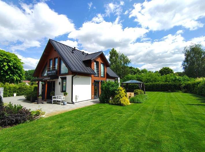 Ferienhaus für 8 Personen, mit Garten und Ausblick, mit Haustier