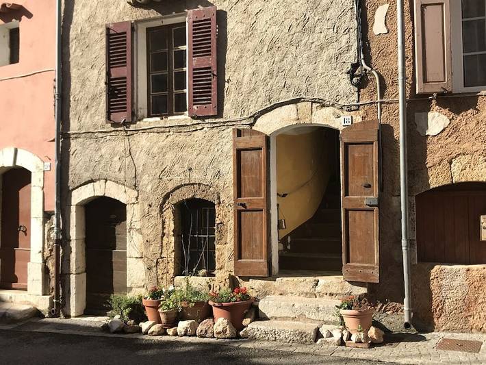 Encantadora casa de vacaciones "Mon Rêve" in Régusse, Región Brignoles
