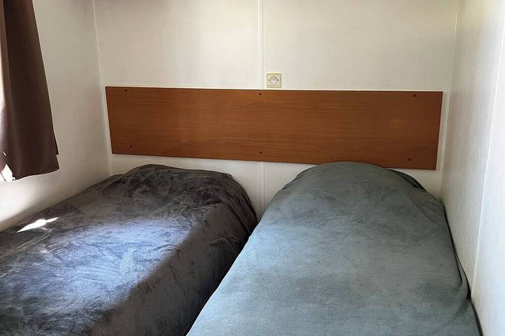 Location de vacances pour 5 personnes, avec sauna et terrasse ainsi que piscine et jardin à Sainte-Gemme-la-Plaine - 4