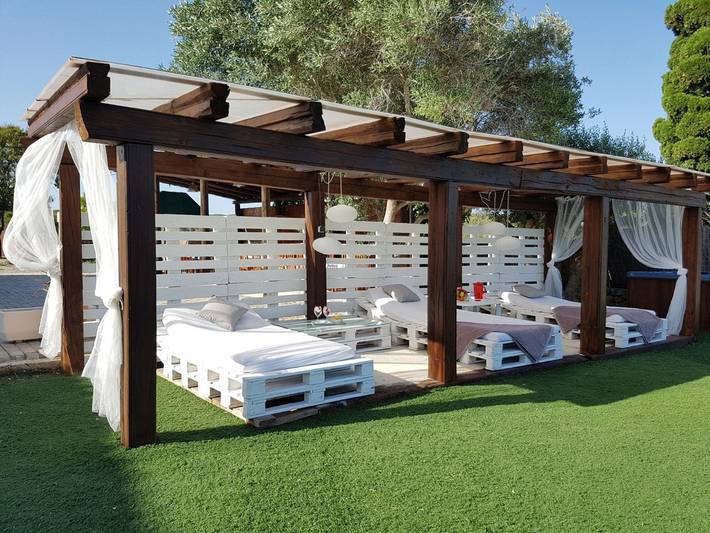 Chalet para 24 personas, con Balcón/Terraza y Jacuzzi además de Terraza y Jardín en Provincia de Barcelona - 4