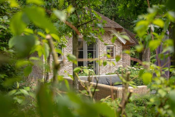 Villa für 8 Personen, mit Terrasse und Balkon/Terrasse in den Niederlande - 2