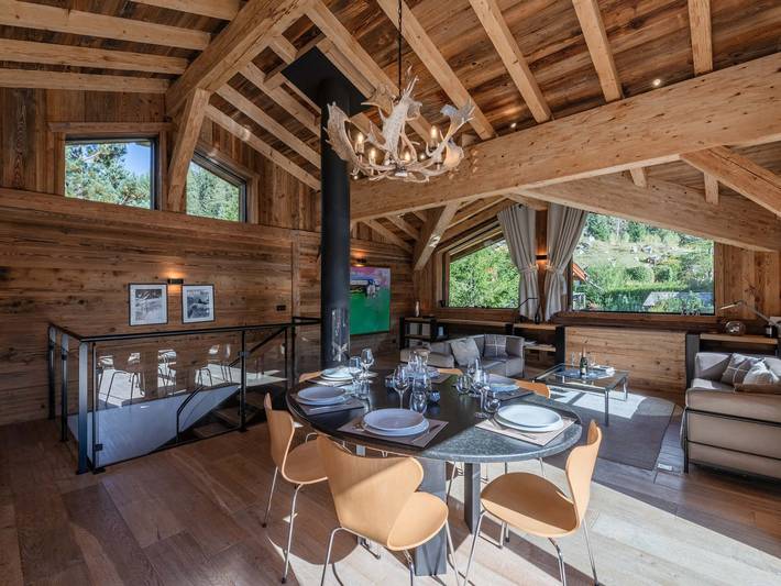 Chalet pour 8 personnes, avec balcon ainsi que jacuzzi et sauna à Chamonix-Mont-Blanc