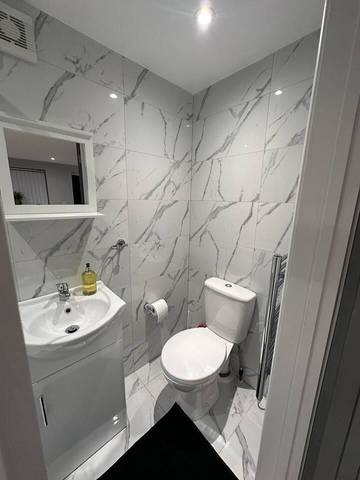Holiday Letting for 2 People in Luton, Chiltern Hills, Photo 3