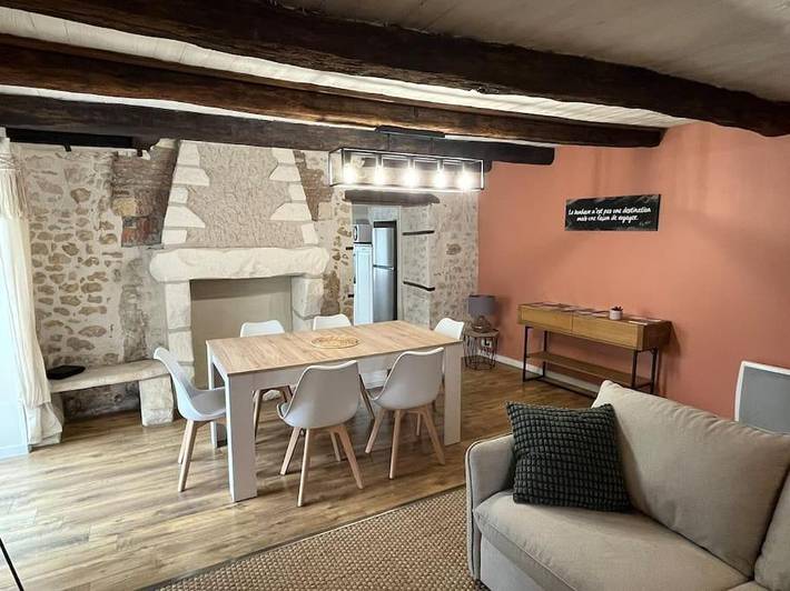 Location de vacances pour 6 personnes, avec terrasse à Valdivienne - 3