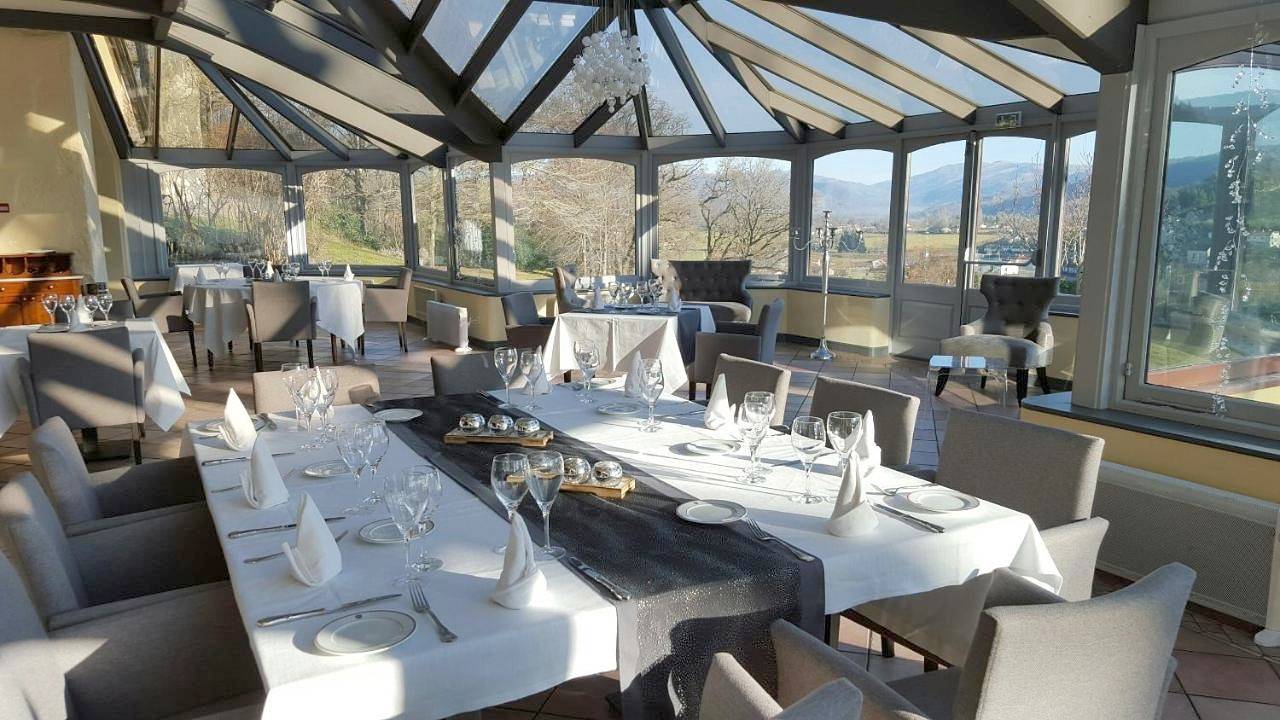 Superior Room in the Castle in Vézac (Cantal), Région d'Aurillac