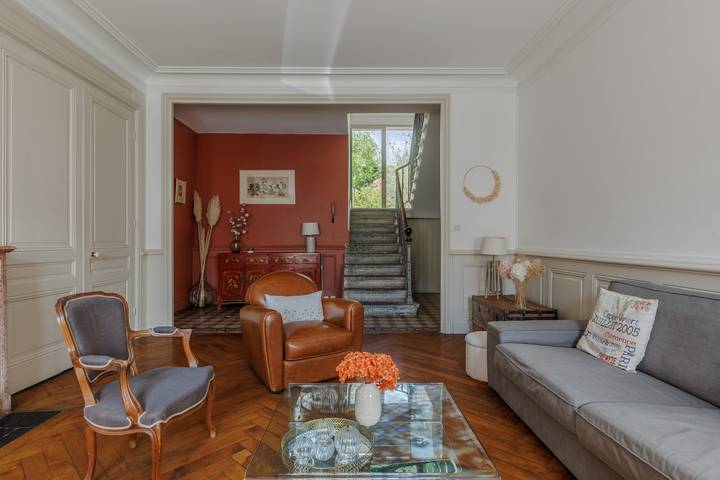 Location de vacances pour 9 personnes, avec jardin à Écully - 4