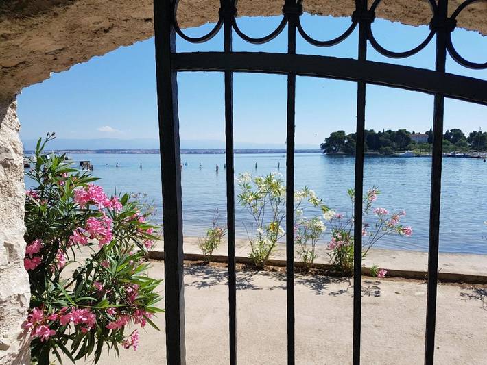 Apartamento de vacaciones para 6 personas, con vistas y jardín - 1