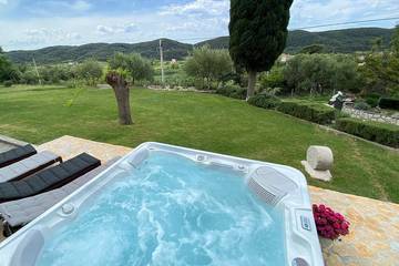 Villa für 6 Personen, mit Terrasse und Garten auf Rab