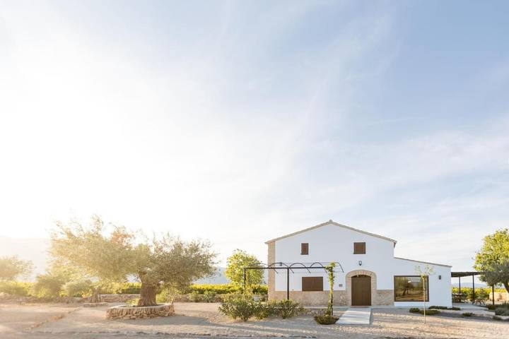 Casa de vacaciones para 12 personas, con vistas además de jardín y piscina, Familias con niños - 1