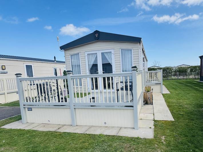 Bungalow for 8 people, with garden and pool, with pets in Lincolnshire