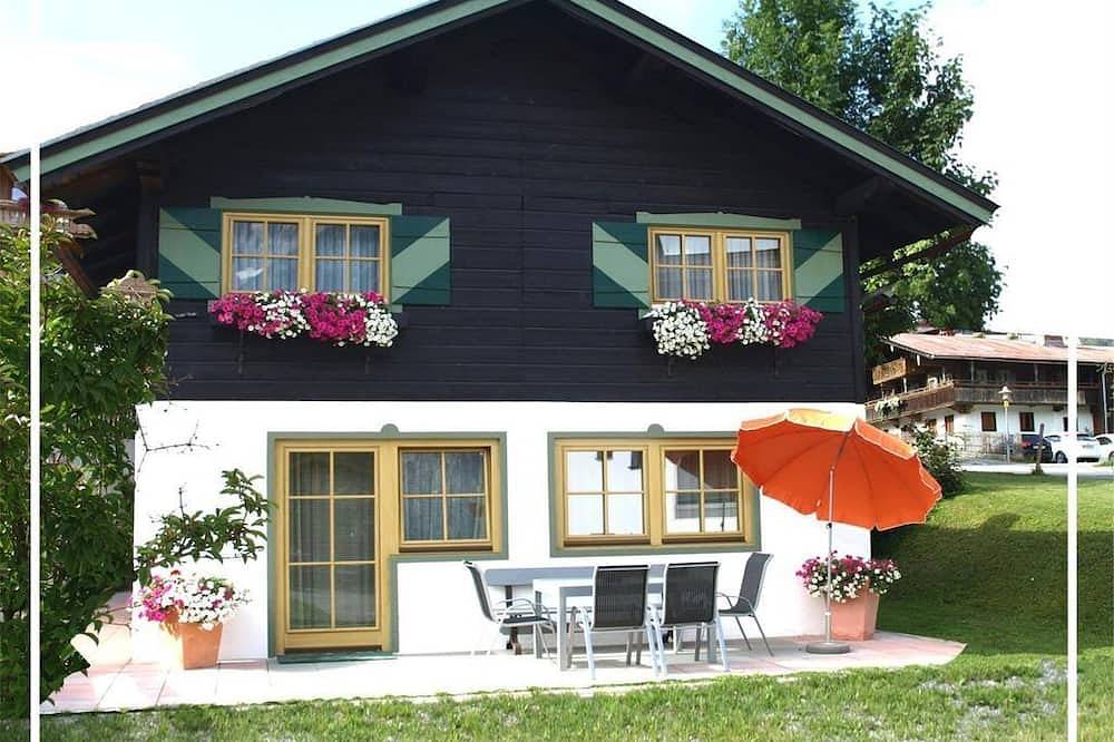 Ganze Wohnung, Alpenchalet Ellmau - Chalet mit 3 sep. Schlafzimmer/2 Bäder/sep. Wc in Ellmau - SkiWelt, Ellmau