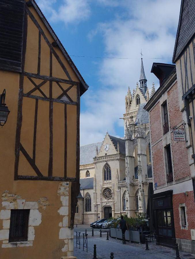 Gîte pour 2 personnes, avec terrasse à La Ferté-Bernard - 4