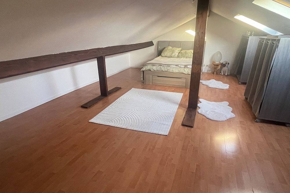 Appartement entier, Appartement à 10 Mn de la Défense (T2) et 40 Mn Porte de Versailles in Bezons, Val-d'Oise