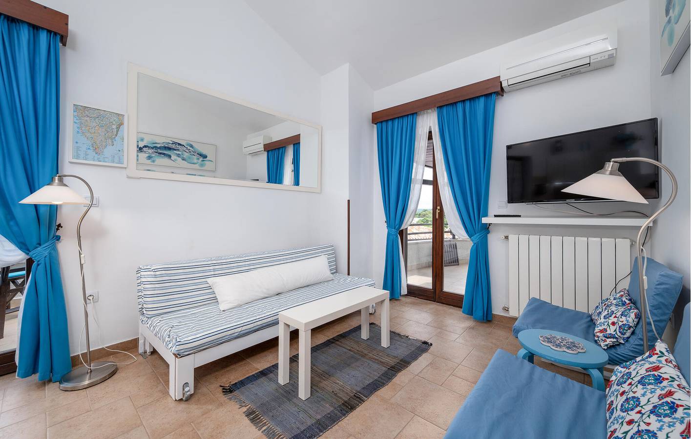 Ganze Ferienwohnung, Gemütliche Ferienwohnung in der Nähe eines FKK-Strandes mit Terrasse und WLAN in Barbariga, Südküste Istrien