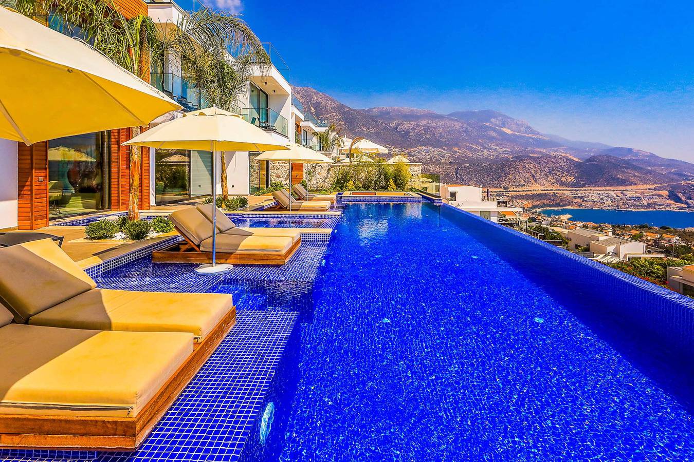 Villa für 12 Personen mit Balkon in Kaş, Provinz Antalya