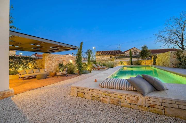 Ferienhaus für 8 Personen, mit Terrasse und Garten