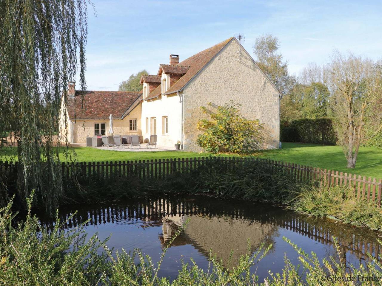 Maison lumineuse avec jardin clos, spa, proche du Perche in Le Pin-la-Garenne, Parc naturel régional du Perche