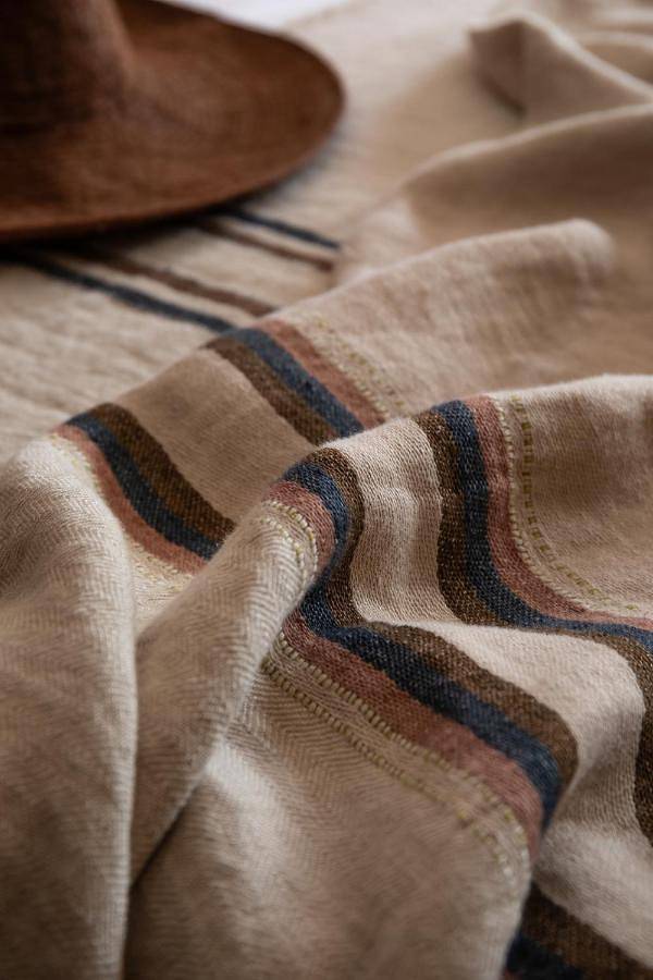 Hôtel pour 2 personnes, avec piscine ainsi que vue et jardin à Es Castell - 2