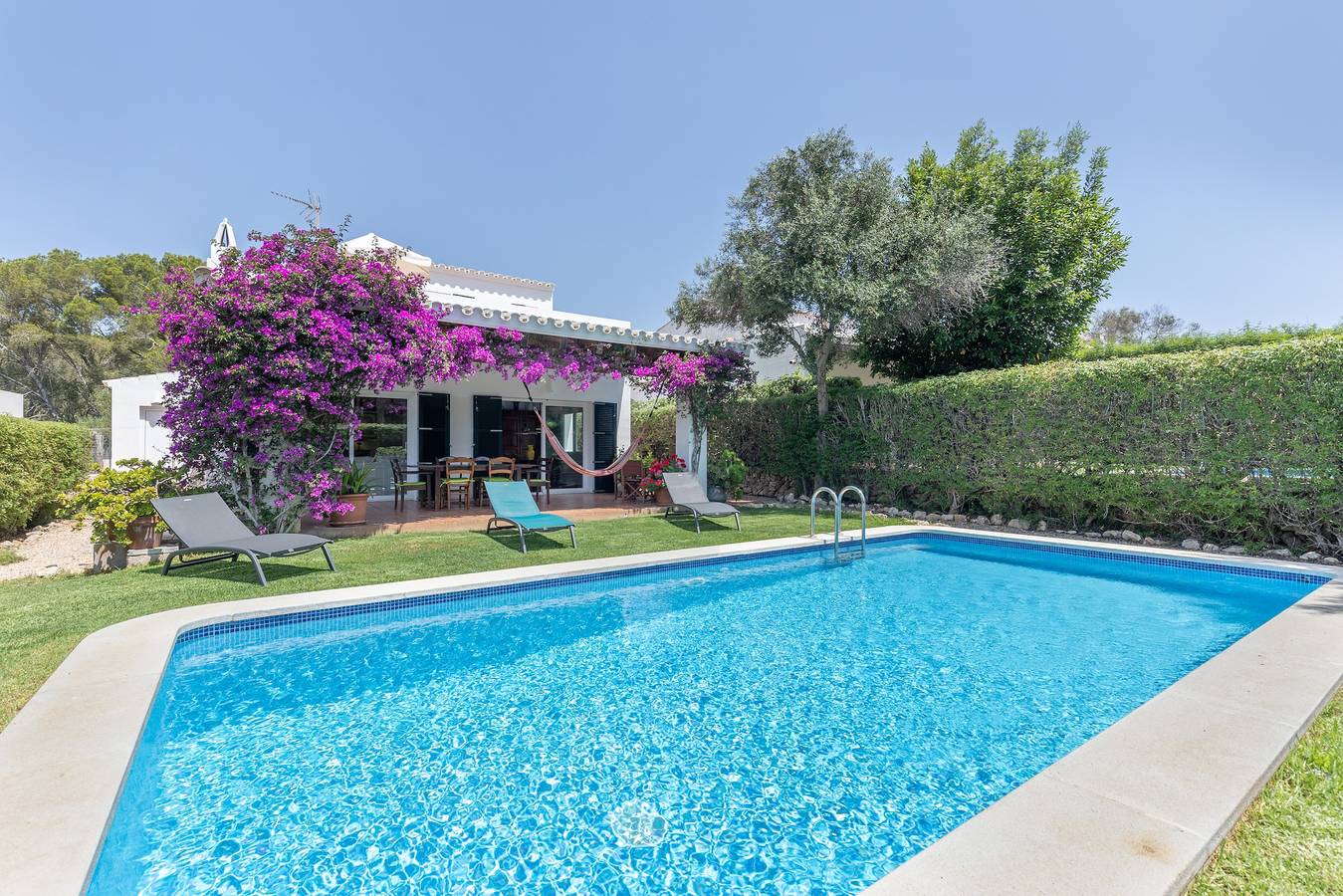 Villa 'Mottarone Cerca De Mar' with Private Pool, Wi-Fi and Air Conditioning in Biniancolla, Sant Lluís