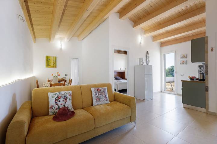 Hel lägenhet, Holiday Home 'Villa Degli Svevi' with Sea View, Wi-Fi & Air Conditioning in Terrasini, Palermo provins