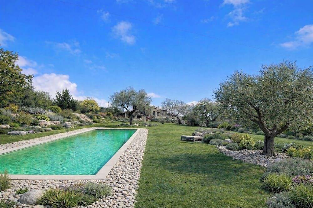 Farmhouse in the heart of nature, panoramic view, absolute peace and quiet. in Sault, Parc naturel régional du Mont-Ventoux