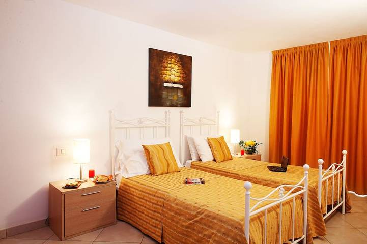 Ganze Wohnung, Luxus Residence mit Seeblick - 11 Apartments mit Pool, Grill und Whirlpool in Tremezzo, Gemeinde Tremezzina