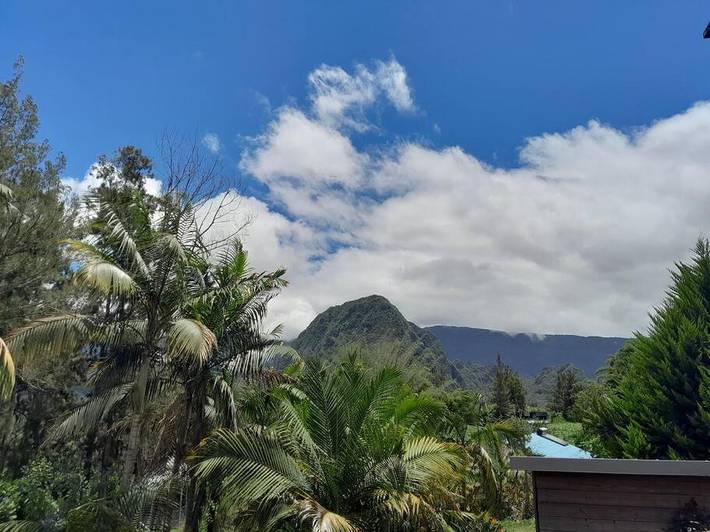 Location de vacances pour 9 personnes, avec vue et balcon à Hell-Bourg - 3