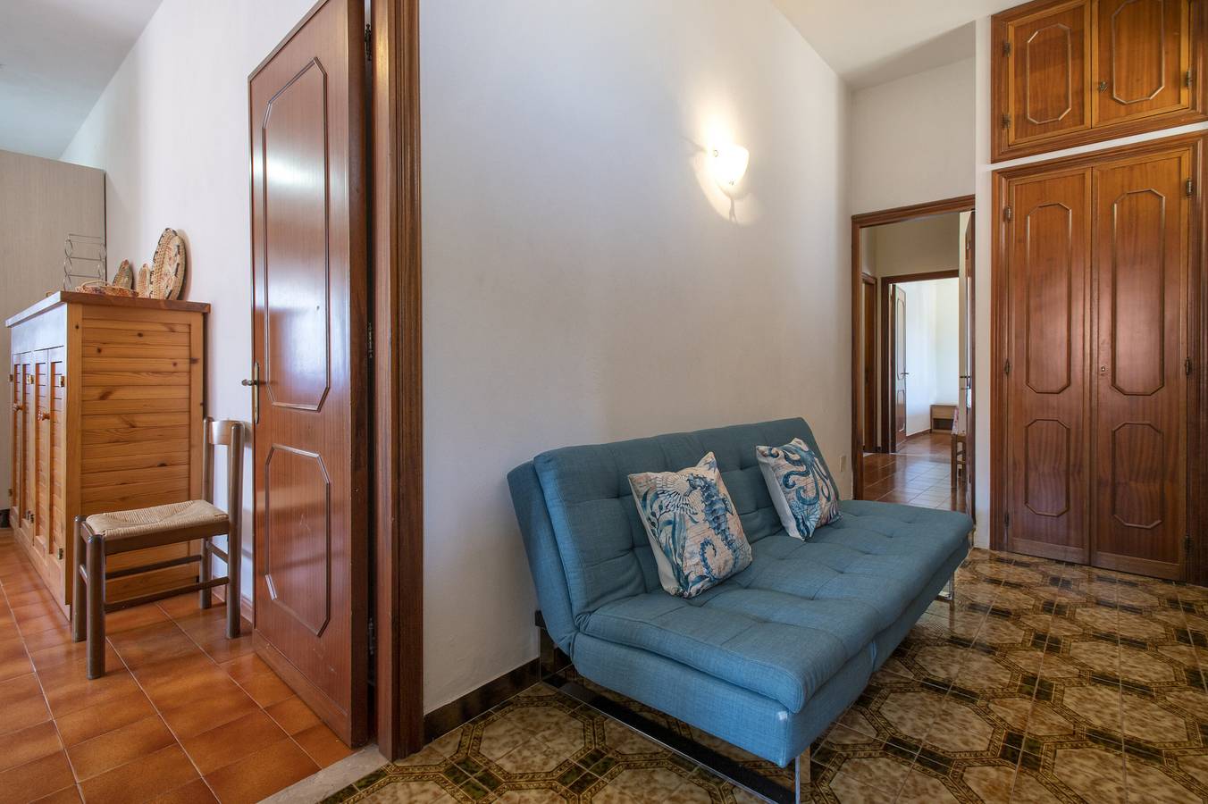 Spaziosa casa a Costa Rossa con parziale vista sul mare e terrazza in Trinità d'Agultu e Vignola (Borgo), Trinità d'Agultu e Vignola