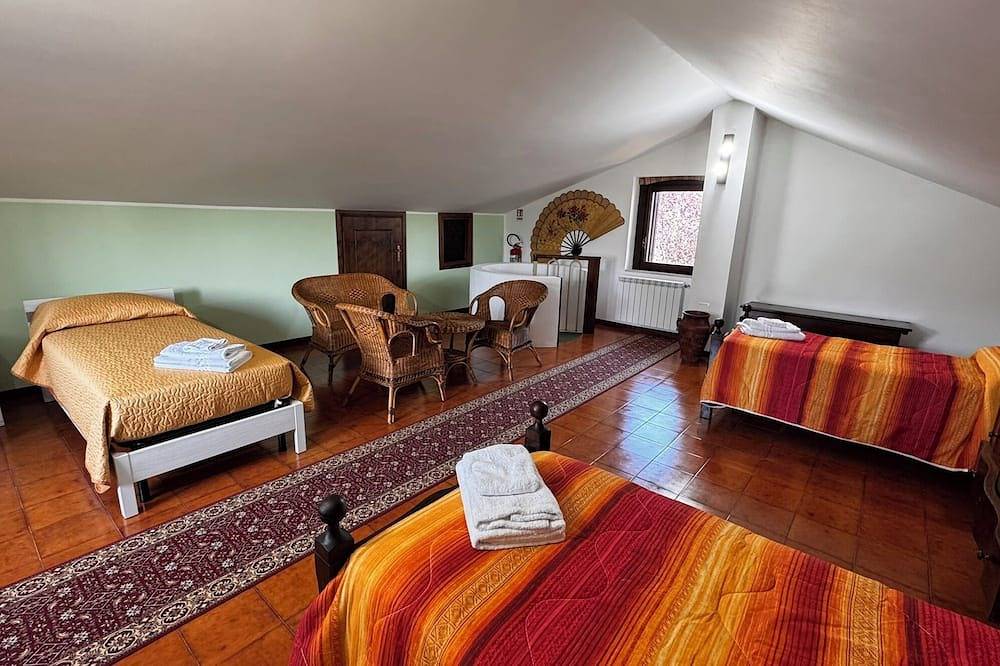 Villa Marvitt - Stone Cottage in Isernia, Isernia Provinz