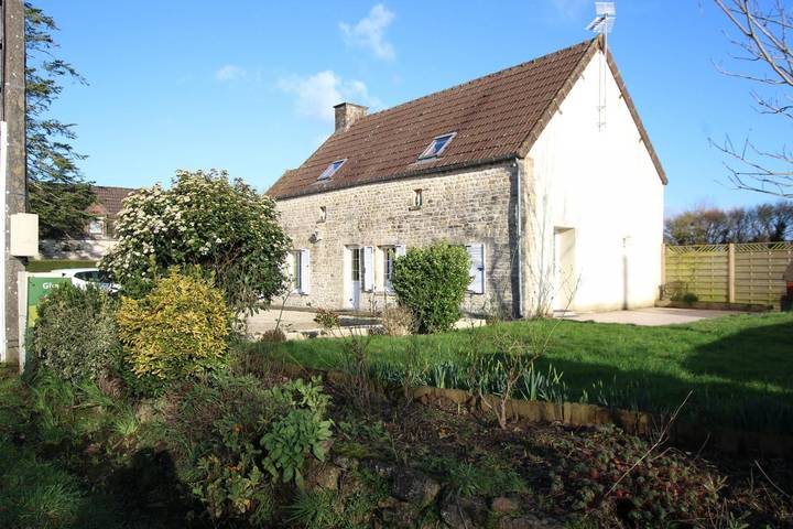 Glamping for 4 people, with garden in Normandy