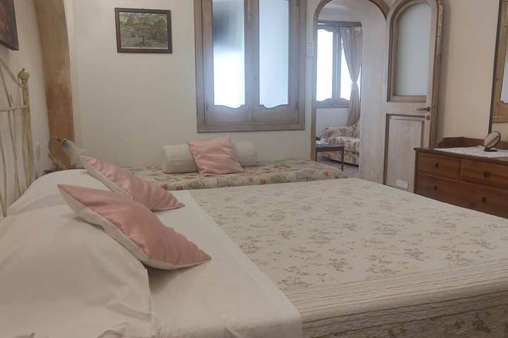 Appartamento intero, Sarà nel cuore della pittoresca zona - 2 Bedrs. 2 bagni WiFi e AC gratuiti in Spiaggia Fornillo, Positano