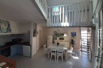 Gîte pour 7 personnes, avec terrasse dans Saint-Énogat