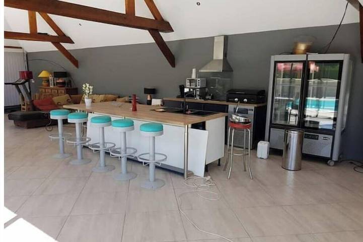 Location de vacances pour 10 personnes, avec jardin ainsi que jacuzzi et sauna dans Berville-en-Roumois