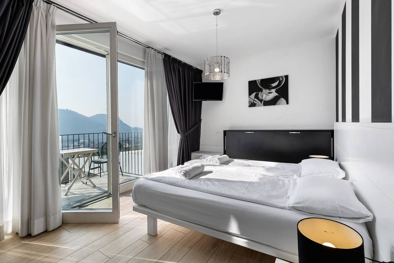 Zimmer 'Relais Olivi Superior Milano' mit Seeblick, Wi-Fi und Klimaanlage in Garda, Gardasee-Berge