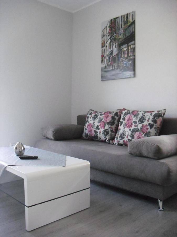 Ferienwohnung, mit Terrasse und Garten sowie Ausblick in Schwedt/Oder - 4