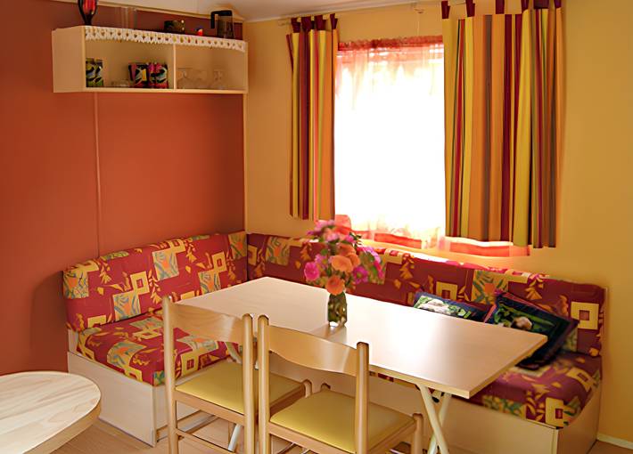 Location de vacances pour 5 personnes, avec terrasse à Juncalas