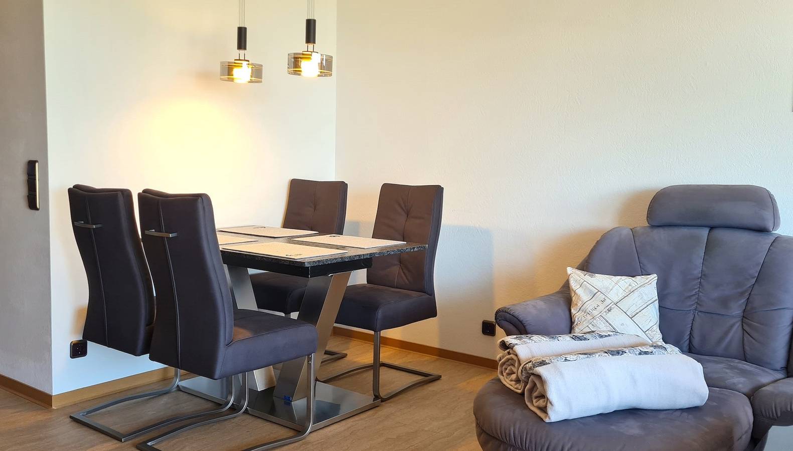 Ganze Ferienwohnung, Goldene Ruh - App. 205 - in unmittelbarer Strandlage mit Seeblickbalkon in Grömitz, Ostholstein