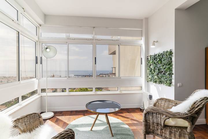 Ganze Wohnung, Quinta Deão I, geräumig, modern in Imaculado Coração de Maria, Madeira
