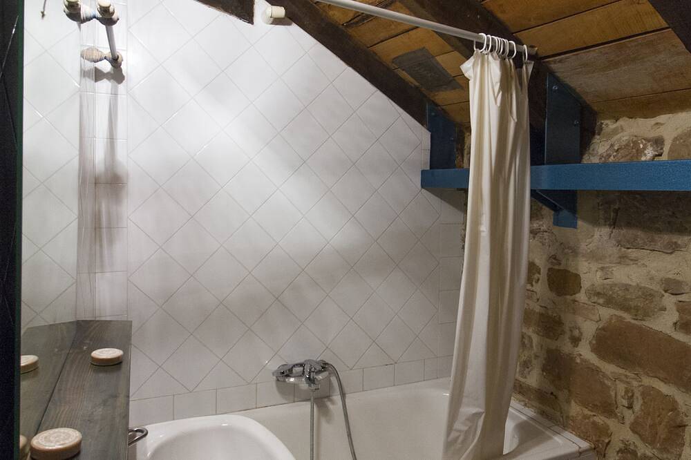 Casa Rural Fuentes Carrionas in Aguilar de Campoo, Montaña Palentina
