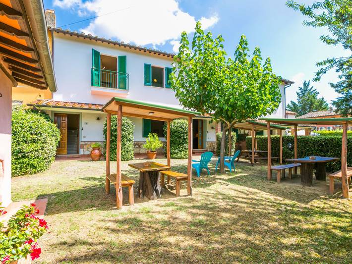 Appartamento per 4 persone, con terrazza e giardino, con animali domestici in San Miniato