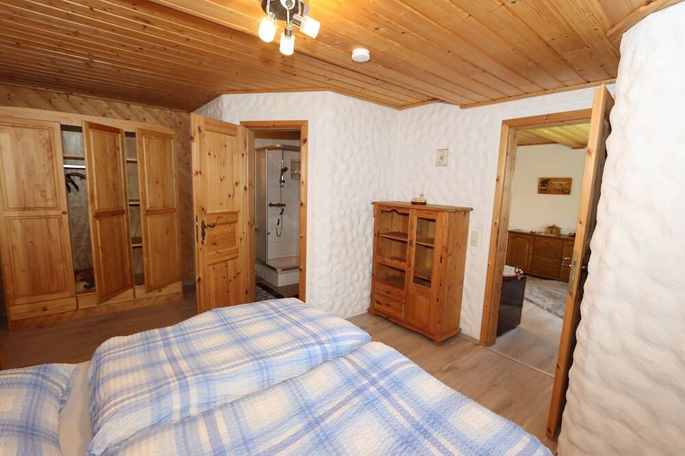 Ganze Wohnung, Gemütliches Zimmer mit kostenfreiem Wlan und Parkplatz in Lichtenberg (Oberfranken), Landkreis Hof