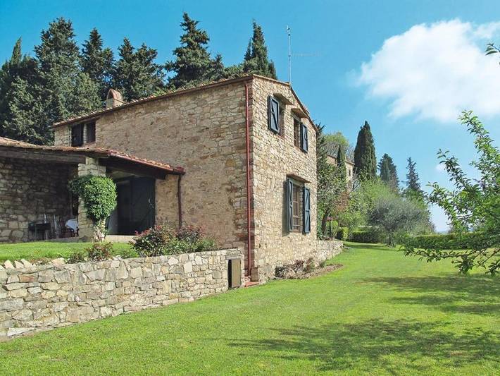 Location de vacances pour 6 personnes, avec Terrasse et Jardin ainsi que Piscine et Vue
