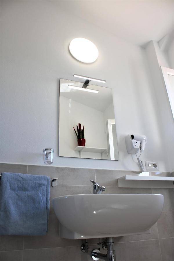 Studio Apartment with Sea View in Spiaggia Vardanello, Parghelia