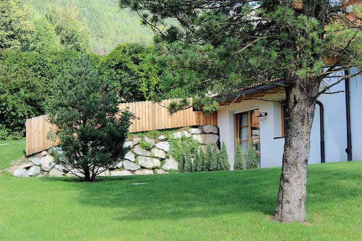 Ganze Wohnung, Fw \"Gartenblick\" beim Gutshaus Im Winkl in Dietenheim, Bruneck